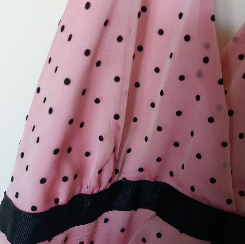 Pink dress with black polka dots - Picture 5 of 7